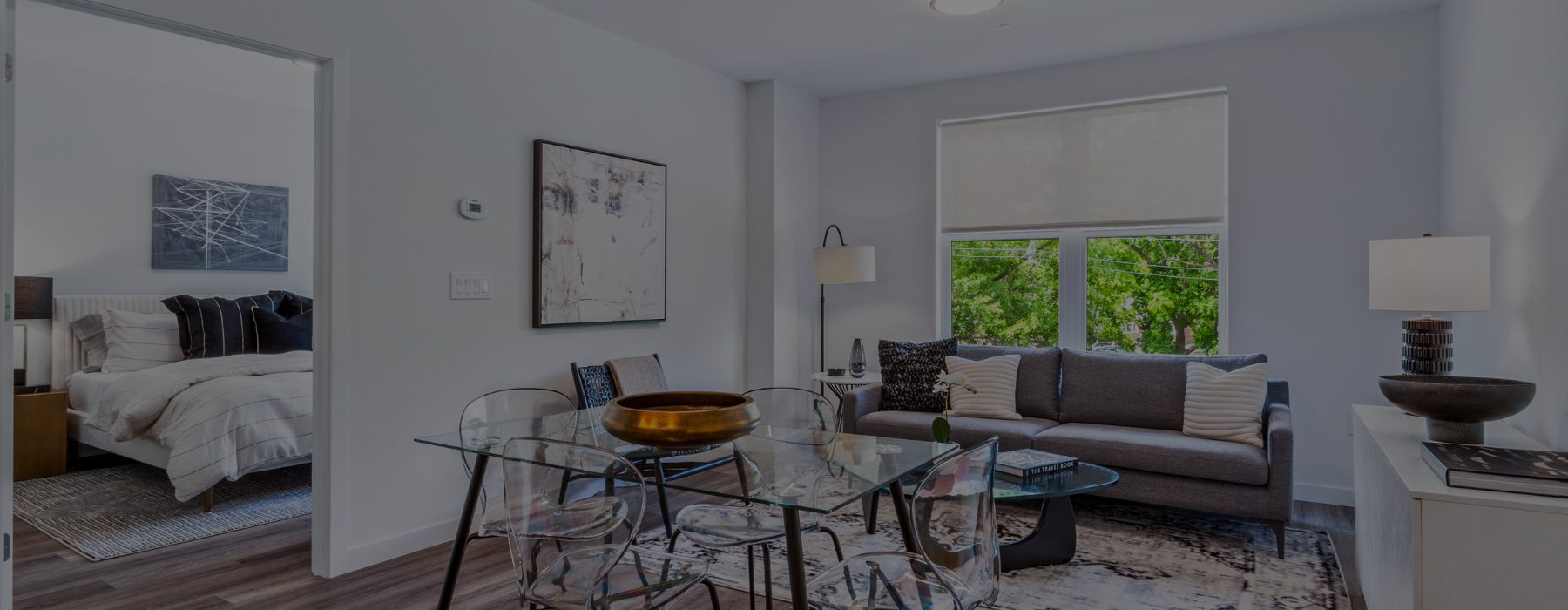 living area with easy access to a bedroom and with ample seating